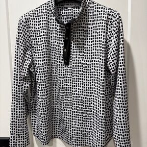 Chico's athletic shirt in black and white size 3